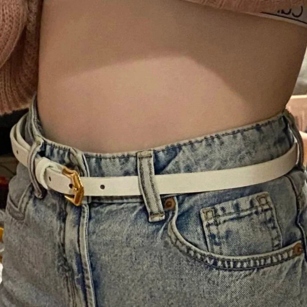 New White Faux Leather Everyday Wear Belt With Gold Tone Engraved Buckle